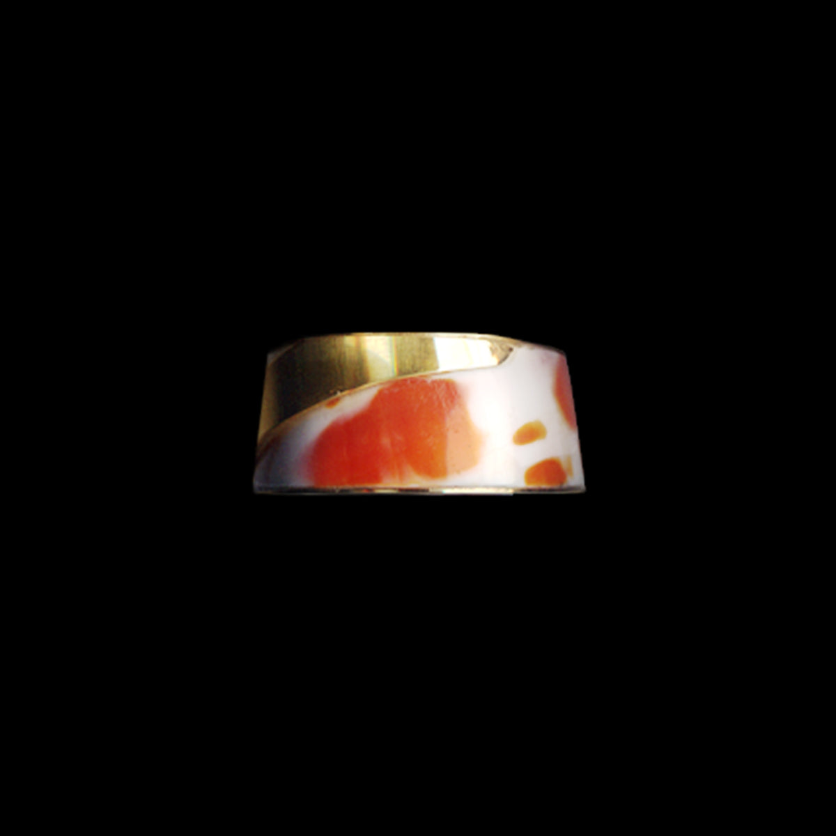 Paula Vieira Jewellery 19.2k Gold Ring and Shell