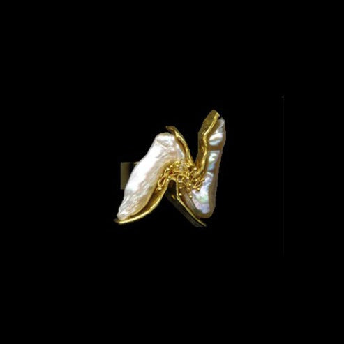 Paula Vieira Jewellery 19.2k Gold Ring and Mother of Pearl