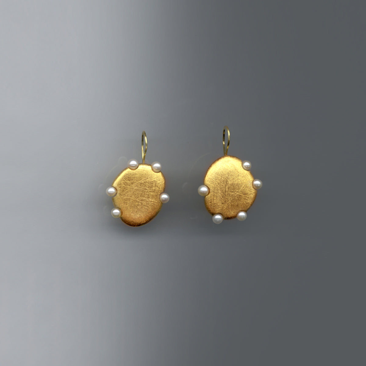 Paula Vieira Jewellery 19.2k Gold Earrings and Pearls