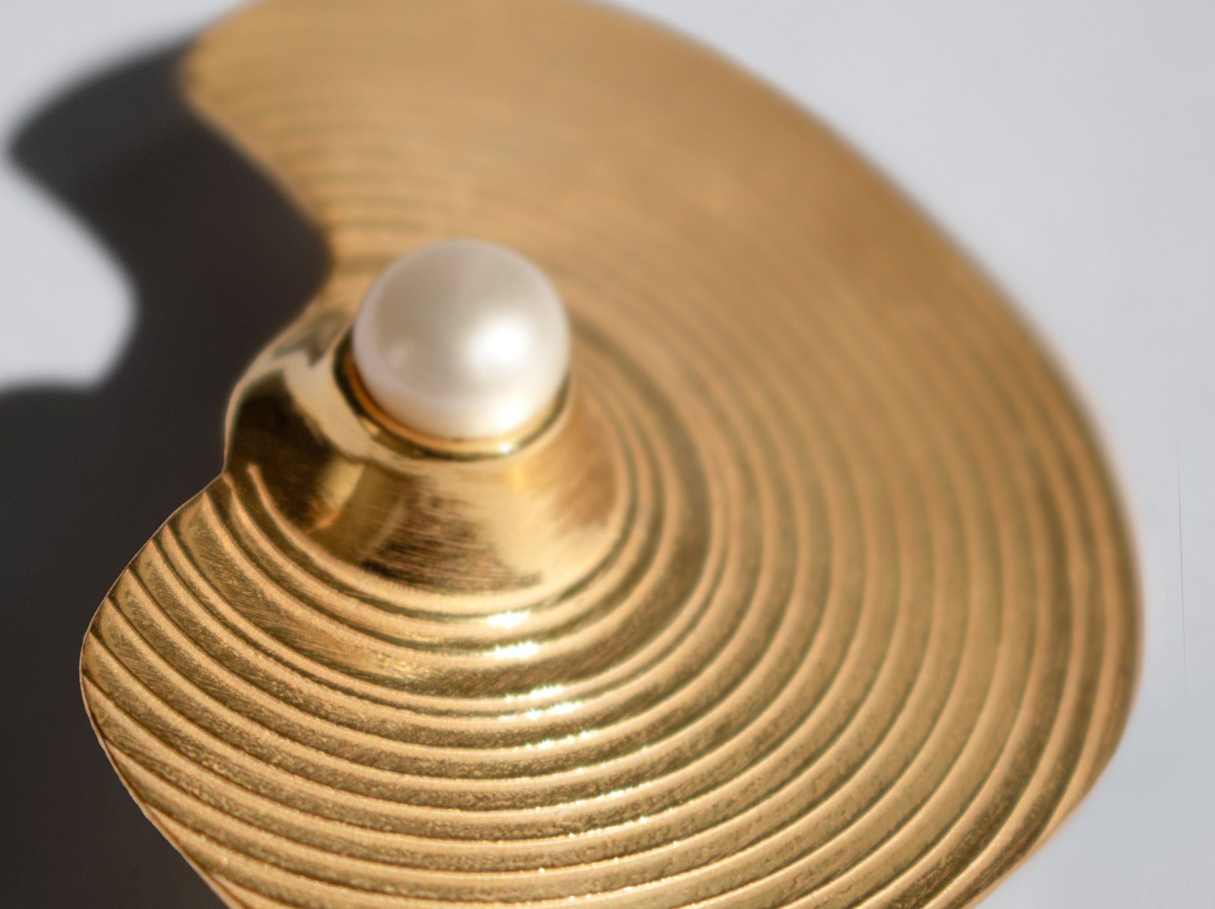 Spira Brooch – Paula Vieira Jewellery