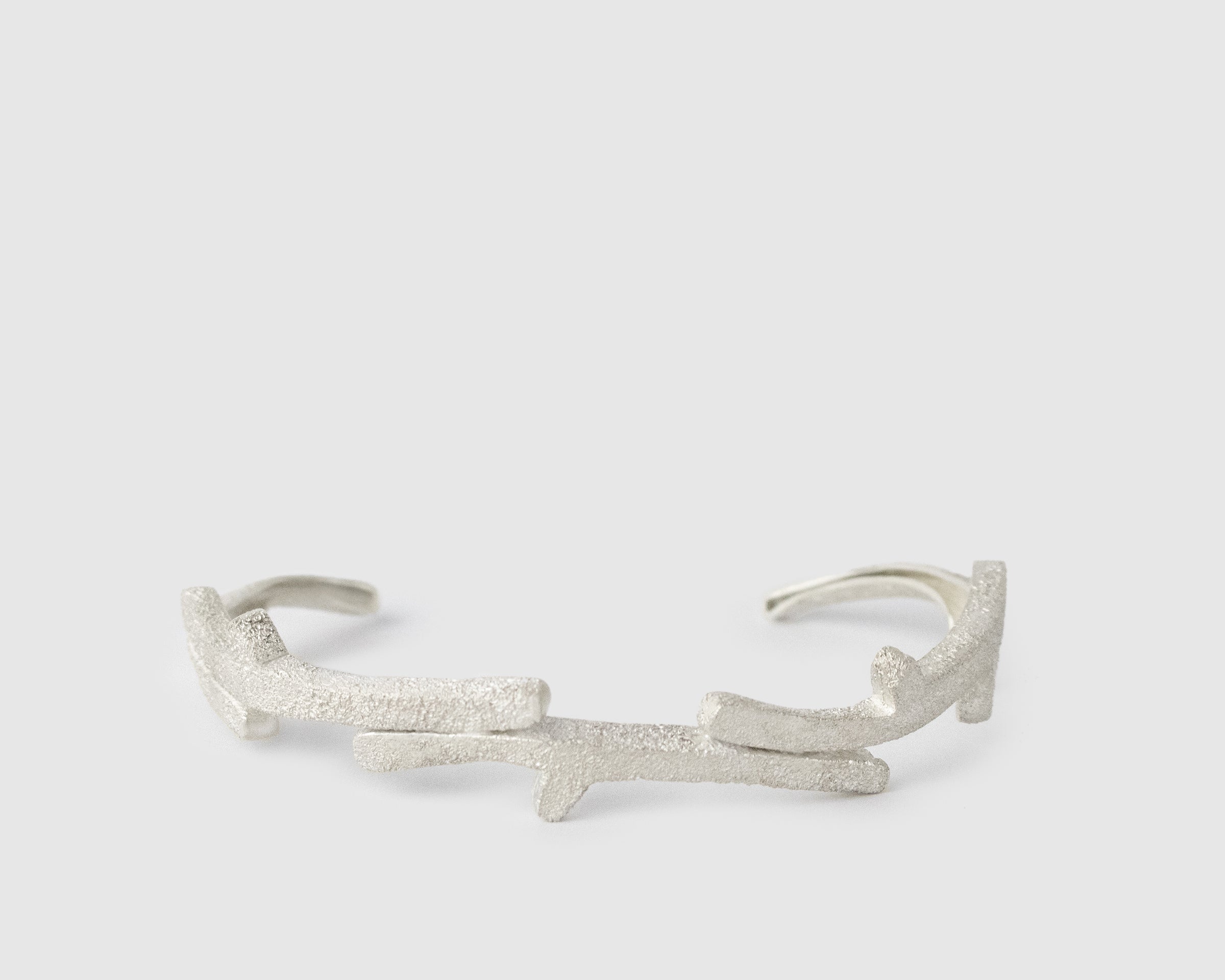 Flora · Oval Open Bracelet