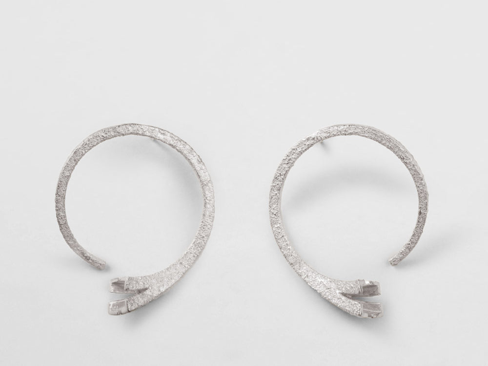 Paris Dame de Fer II Earrings – Paula Vieira Jewellery